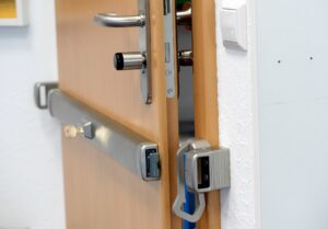Einbruchsschutz: Haustür nachrüsten – das rät die Polizei