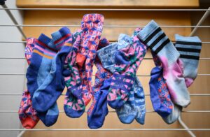 Die Wäsche müffelt – warum und was hilft?