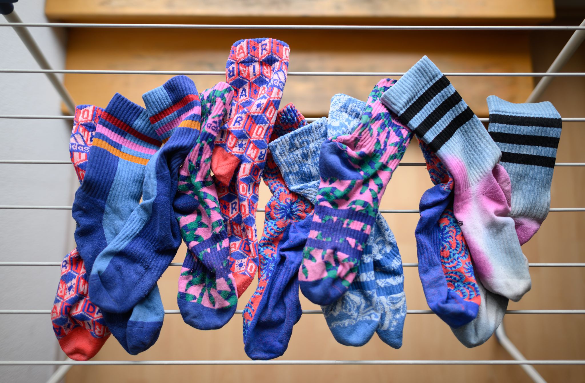 Die Wäsche müffelt – warum und was hilft?